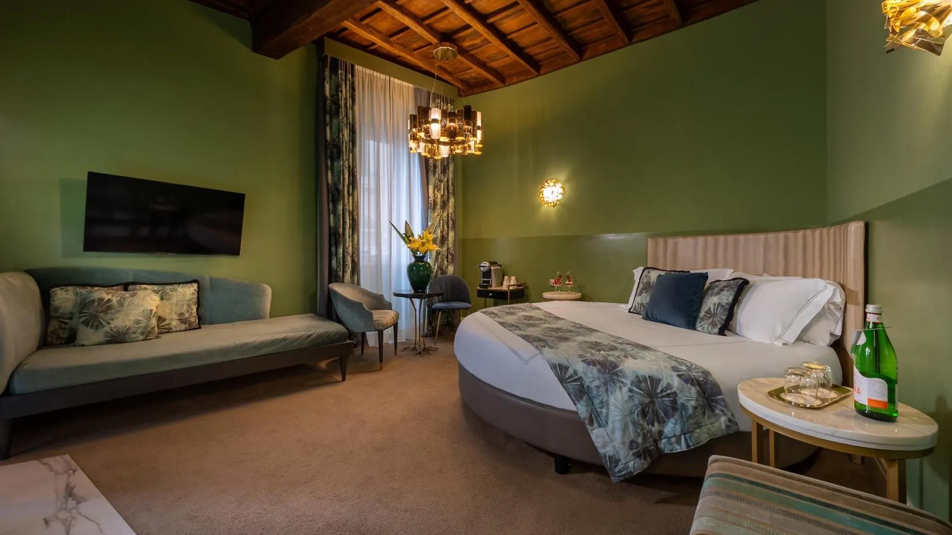 Hotel Torre Argentina Relais - Residenze di Charme Roma 3*,